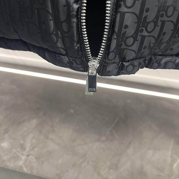 ハイクオリティダウンジャケット着用イメージ